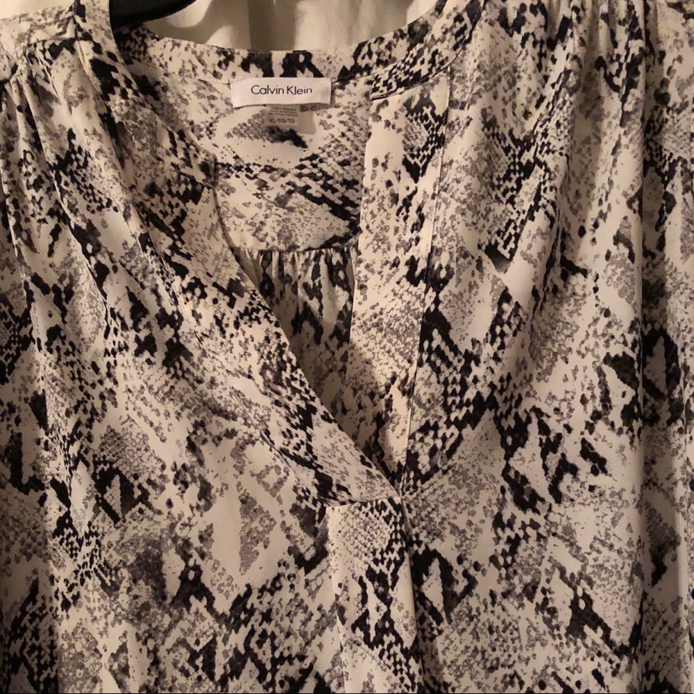 Calvin Klein python print blouse - Picture 5 of 7